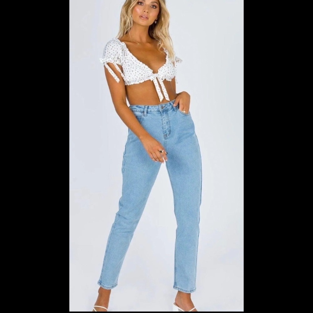 NWT Princess Polly Medium Wash Jeans Size 6